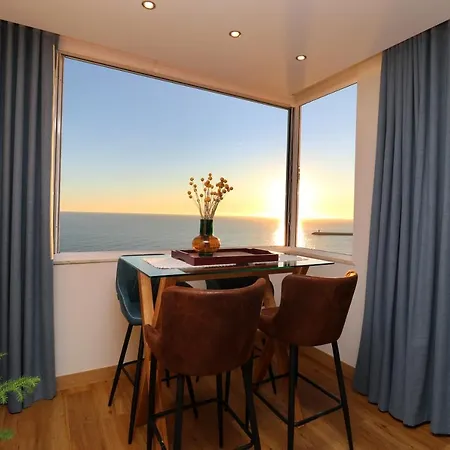 Blue Over Blue Apartment Quarteira