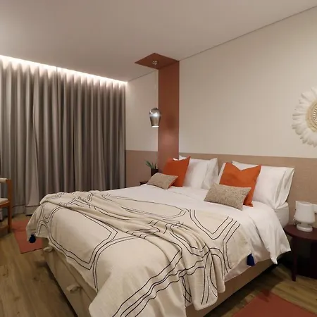 Blue Over Blue * 奎特里拉