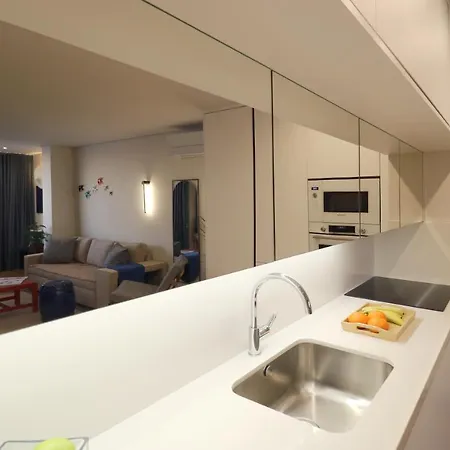 Daire Blue Over Blue *